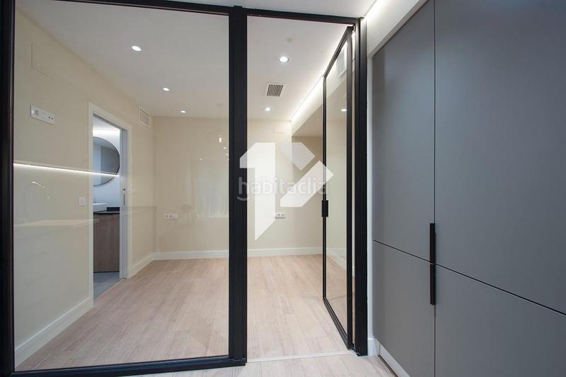 Foto fb791b4d-ce11-4150-aa97-6fa15153d502. Local commercial dans Putget - Farró Barcelona