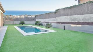 Maison  Passeig passeig de ronda. 1.600 m2 de terreno  vistas al mar  piscina privada  5 habitacio