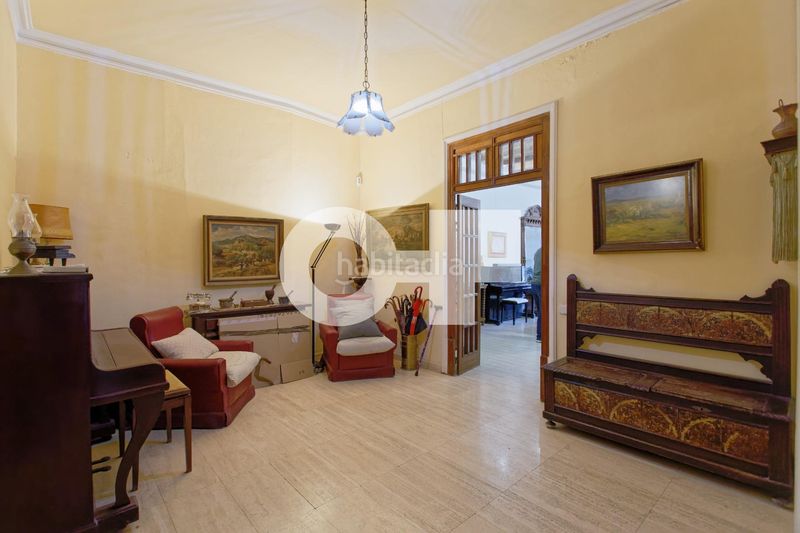 Foto 01a9c5b0-73ee-4acb-a979-3a52bcae751f. Apartament amb aparcament a Raval Barcelona