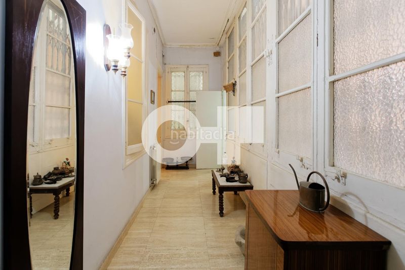 Foto 161e8604-d820-442c-8901-843ad2b935b3. Apartament amb aparcament a Raval Barcelona