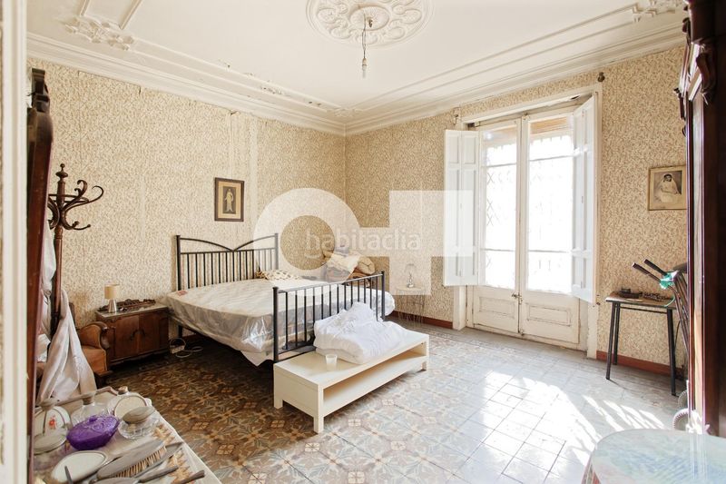 Foto 2a1accb6-9f25-46c2-8f6a-8e8c1b1f8b05. Apartament amb aparcament a Raval Barcelona