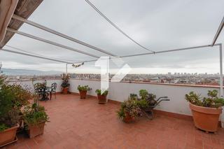 Dachwohnung  Avenida avinguda de la mare de d�u de montserrat. �tico d�plex  3 terrazas  doble orientaci�n mar y monta�a  priva