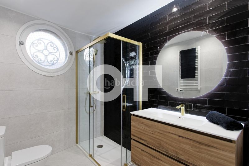 Foto 4483d52c-a915-4772-ac7e-5ee4a26f535e. Casa pareada en Creu Alta Sabadell