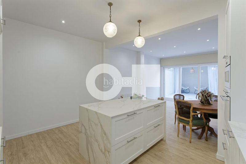 Foto ed6683e5-3768-4214-9f68-c4ad8b02991d. Casa pareada en Creu Alta Sabadell