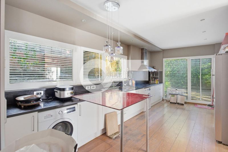 Foto 58576f1c-b8ea-4711-b648-03f5b4a1fa3e. Xalet amb calefacció aparcament piscina a Teià