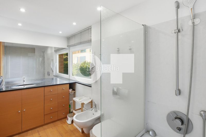 Foto 8bb48ec4-0f84-44ba-8e23-cb12c40274d8. Xalet amb calefacció aparcament piscina a Teià