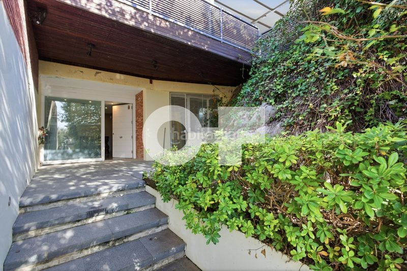 Foto c3e62e37-6fc2-4f09-8381-67acd9b0892f. Xalet amb calefacció aparcament piscina a Teià