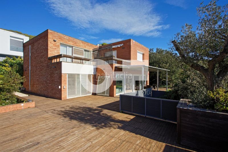 Foto e2582a06-393c-4a3e-99df-567a77ef3472. Xalet amb calefacció aparcament piscina a Teià