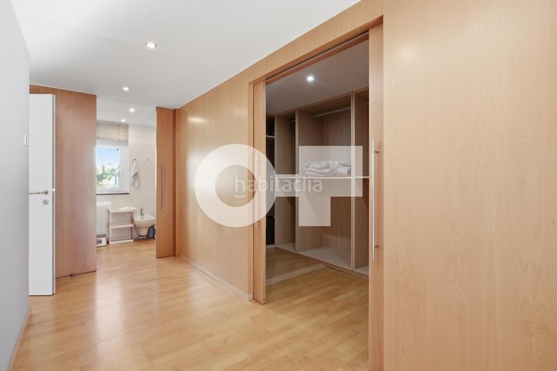 Foto fab57442-12fc-40d8-b333-d6d623b07158. Xalet amb calefacció aparcament piscina a Teià