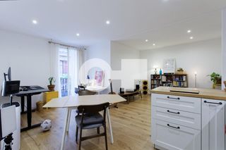 Piso  Carrer carrer riereta. Piso totalmente reformado  1 habitaci�n posibilidad 2  balc�n mu