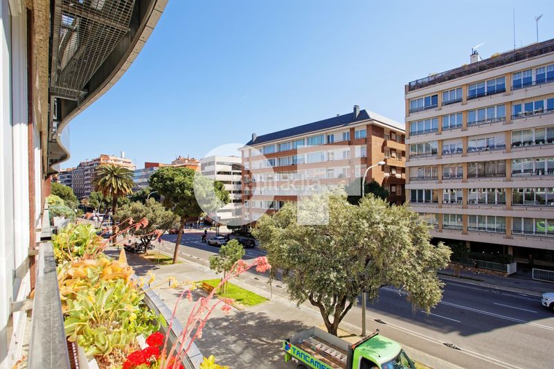 Foto ddc5beb0-74aa-462f-8c09-509ac84b2d2c. Pis amb calefacció aparcament piscina a Sant Gervasi - Galvany Barcelona