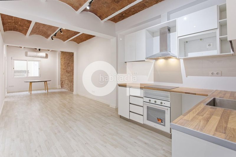 Foto 360d5a33-8683-494c-8620-ed65b93c7821. Apartament a Vila de Gràcia Barcelona