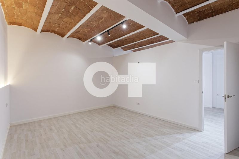 Foto f4de9d27-ab6b-4bfc-8bc2-e9455f8c0c0a. Apartament a Vila de Gràcia Barcelona