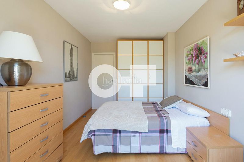 Foto 30a76af1-fdd7-4216-852e-a9f8bf8e5b03. Casa adossada amb aparcament a Centre Sant Just Desvern