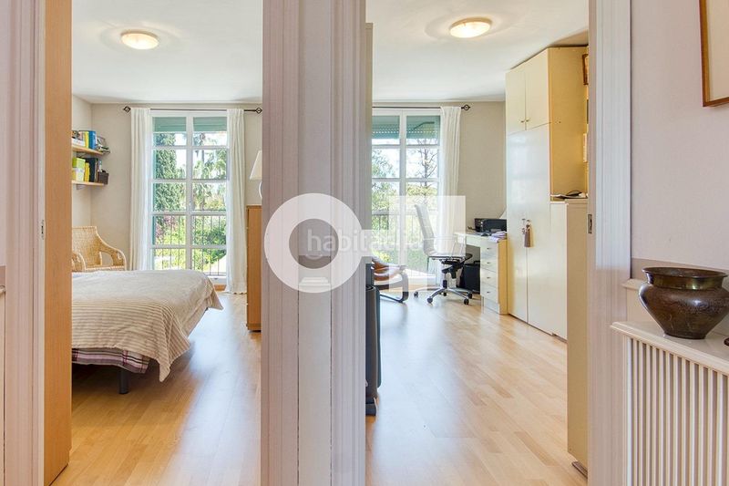 Foto 6043ba43-db9b-4ded-a482-d68e062113af. Casa adossada amb aparcament a Centre Sant Just Desvern