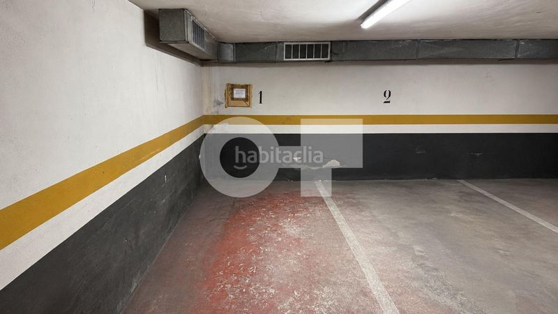 Foto f9701ac5-8db5-4b93-a67a-9379abe895ad. Aparcament de moto a Sant Gervasi - Galvany Barcelona