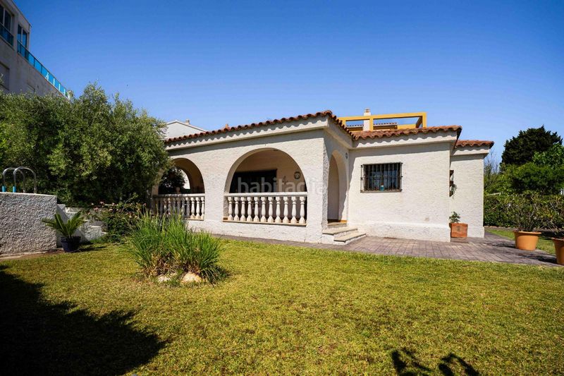 Foto 17a27578-619e-437e-b391-d2494883ca2b. Casa amb aparcament piscina a Alcossebre