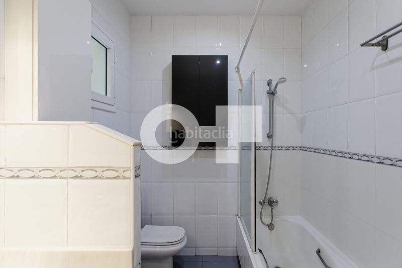 Foto 21e2e457-2f68-4429-83f2-583db1103e12. Apartament amb calefacció a Putget - Farró Barcelona