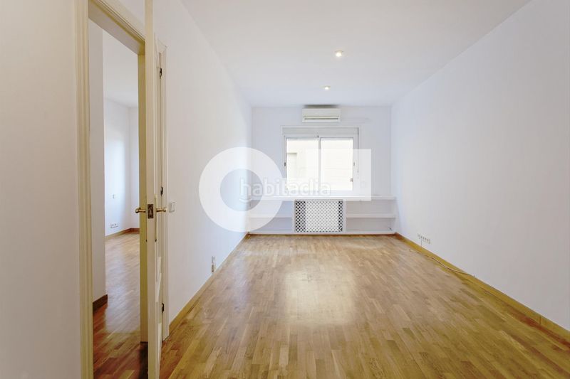 Foto 4ba047e6-655d-4283-992e-23eb0934a90e. Apartament amb calefacció a Putget - Farró Barcelona