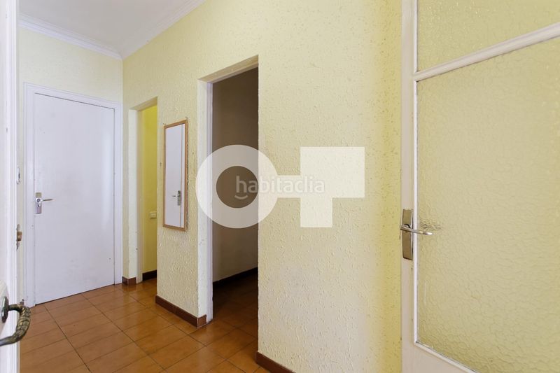 Foto e0b166fd-3264-4057-900b-00f0141b3a87. Edifici a Sant Ramon - Maternitat Barcelona