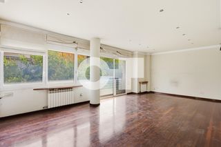 Etagenwohnung  Carrer carrer sant gervasi de cassoles. Ubicaci�n prime  para reformar   4 hab 2 ba�os  totalmente exter