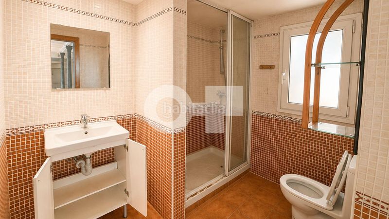 Foto 9d1509ba-d171-4648-88e5-50eeaf122bc2. Planta baixa a Hostafrancs Barcelona