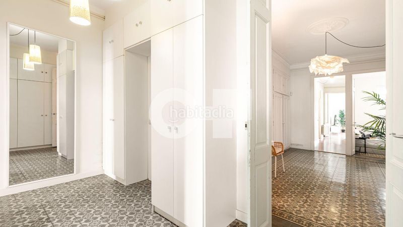 Foto dcbecd9d-332b-48b6-a4b6-0e9dbd5e5c3c. Pis amb calefacció a L´Antiga Esquerra de l´Eixample Barcelona