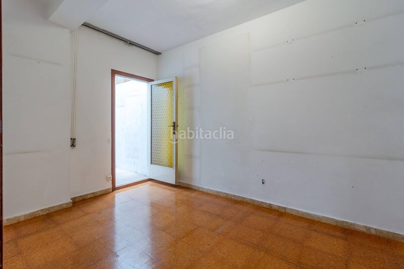 Foto abcac70c-f00c-46ce-b3ea-b2070f4a5f04. Pis amb calefacció a Dreta de l´Eixample Barcelona