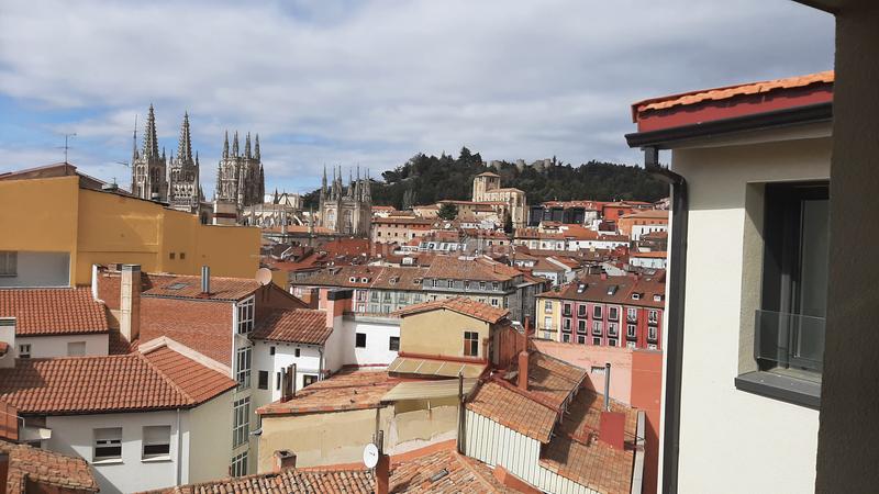Foto e774adf7-e978-404d-811f-478fa2608bb2. Duplex in Casco Antiguo Burgos