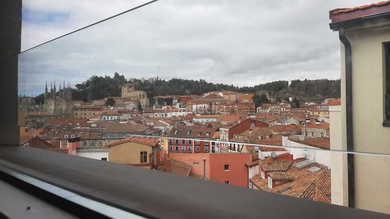 Foto 530a3304-6333-4f15-8f13-88e47c1fd70d. Triplex dans Casco Antiguo Burgos