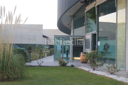 Foto 69729f8c-f7ef-40d1-8055-6ca090b0f104. Oficina  en venta . en Aranguren