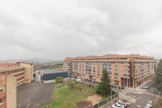 Pis  Pedro bidagor. Piso en venta en baraain, 3 dormitorios.