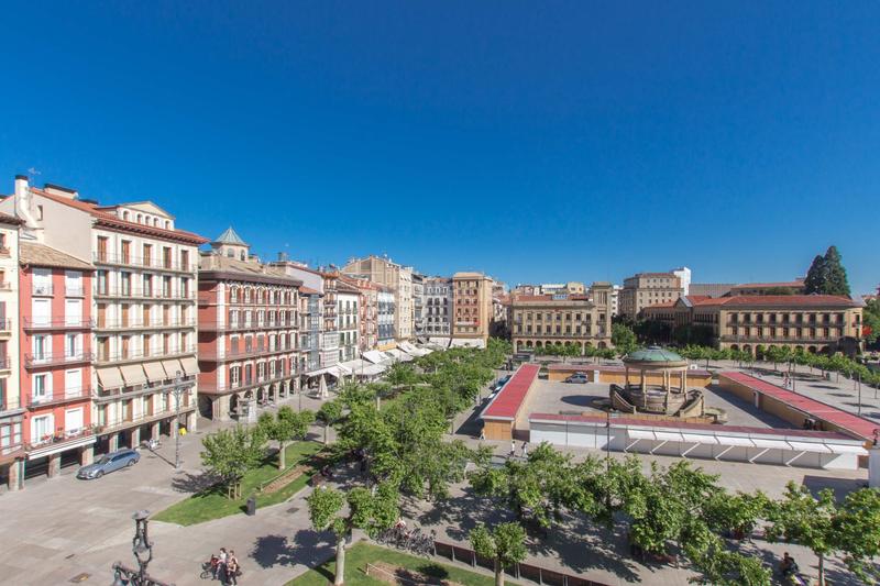 Foto 14a8bcbc-ba87-40a1-b279-583969bf3099. Alquiler piso  en alquiler en Casco Antiguo, 3 dormitorios. en Pamplona / Iruña