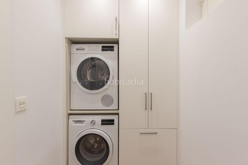 Foto 6517f2a4-a169-4572-a1a6-44d6eddbcbfe. Rent flat with heating parking in Casco Antiguo Pamplona / Iruña