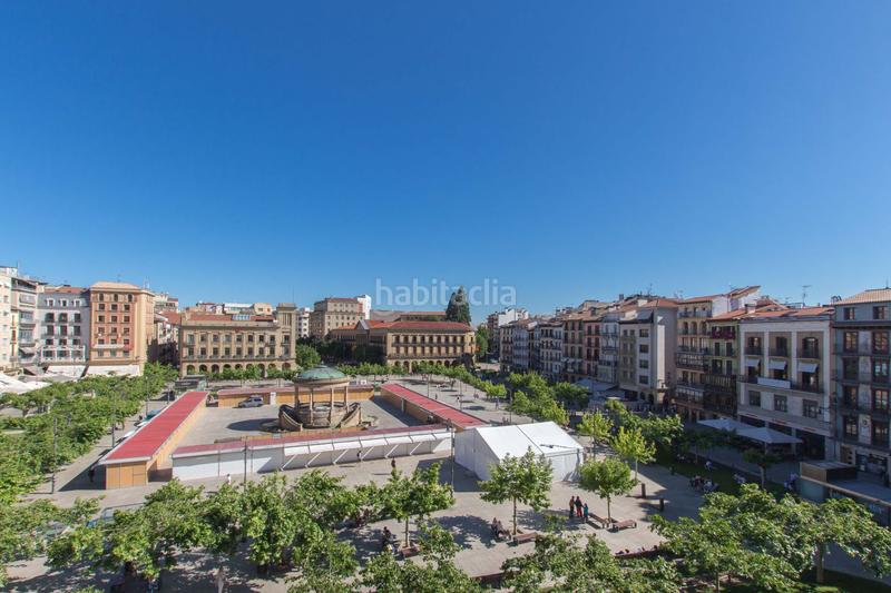 Foto ccee4290-2e1c-40eb-bdb9-917a964aabc1. Rent flat with heating parking in Casco Antiguo Pamplona / Iruña