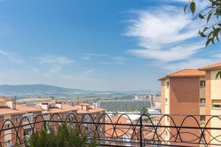 Miete Etagenwohnung  Monte alaitz. Piso en alquiler en santa maría la real, 4 dormitorios.