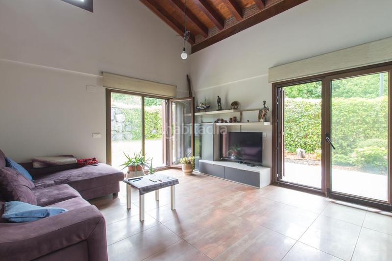 Foto 8f09ec85-a36c-4ddc-919a-9d681c07504d. Casa  en venta , 4 dormitorios. en Lekunberri