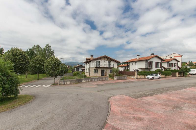 Foto b83a57d8-8921-42e4-acfc-d8f5c1667930. Casa  en venta , 4 dormitorios. en Lekunberri