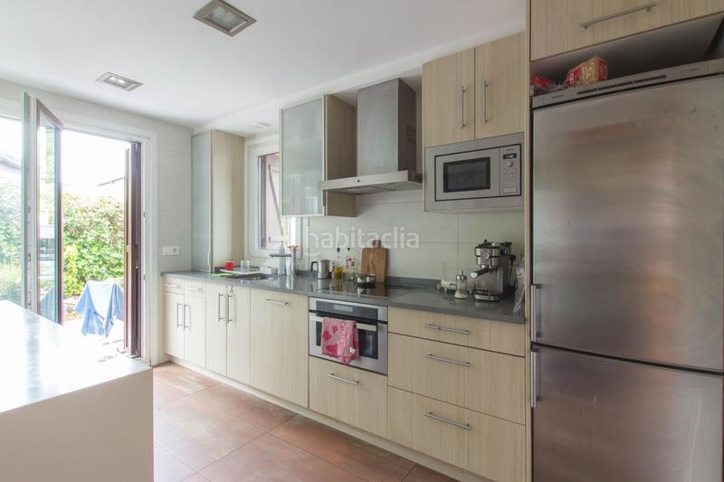 Foto fe9c04b3-1eaf-4105-9d99-0aff9e8a387a. Casa  en venta , 4 dormitorios. en Lekunberri