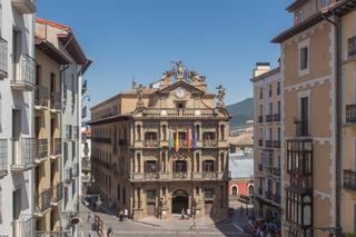 Miete Etagenwohnung  Calceteros. Piso en alquiler en casco antiguo, 3 dormitorios.