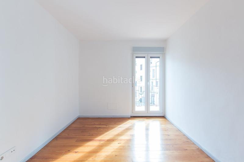 Foto 77059fba-daca-45b8-a0c8-e0ebf3ca326d. Miete etagenwohnung mit heizung in Primer Ensanche Pamplona / Iruña