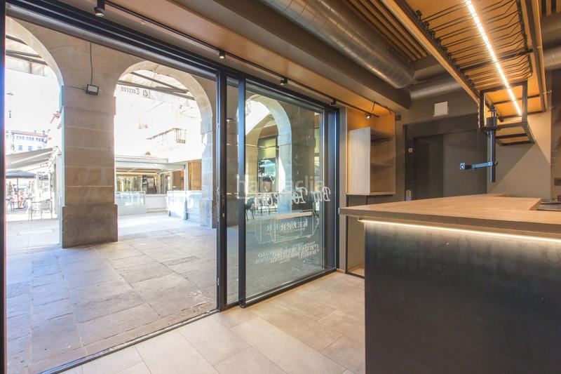 Foto 1eecef01-12e4-4520-8897-6c452b5a6b85. Local comercial a Casco Antiguo Pamplona / Iruña