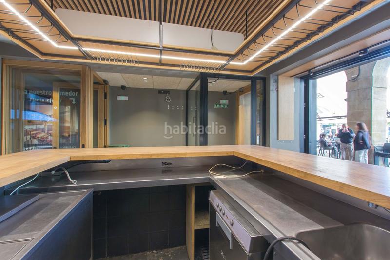 Foto b392cac7-1f09-4e91-a72f-03e4f25184ad. Local comercial a Casco Antiguo Pamplona / Iruña