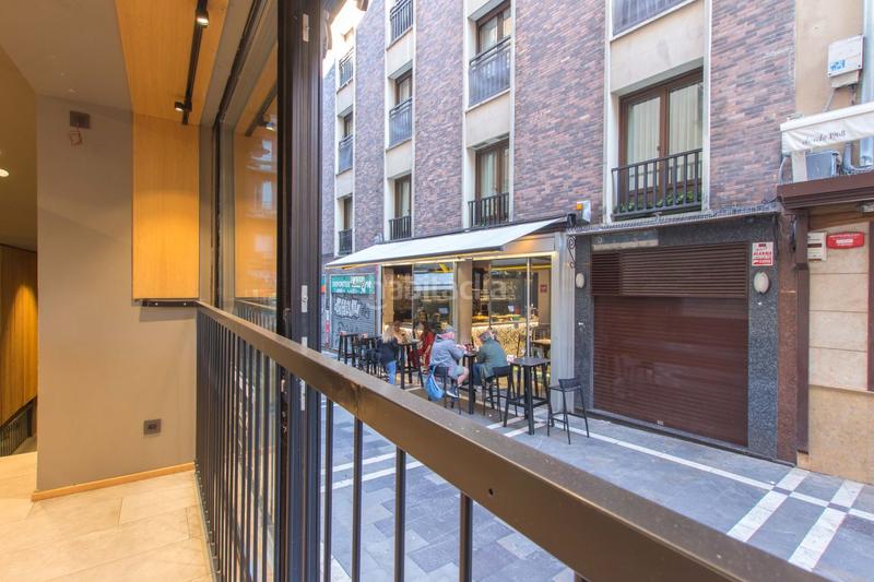 Foto b891800c-f4bb-4f34-947f-34b9a8ad53ec. Local comercial a Casco Antiguo Pamplona / Iruña