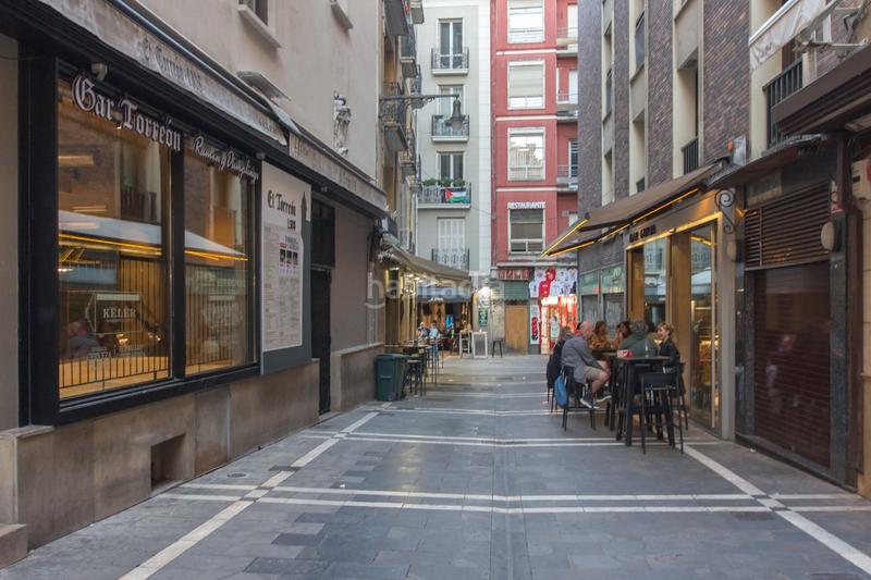 Foto f749333e-8c3e-418b-8c31-649904ba0c2d. Local comercial a Casco Antiguo Pamplona / Iruña