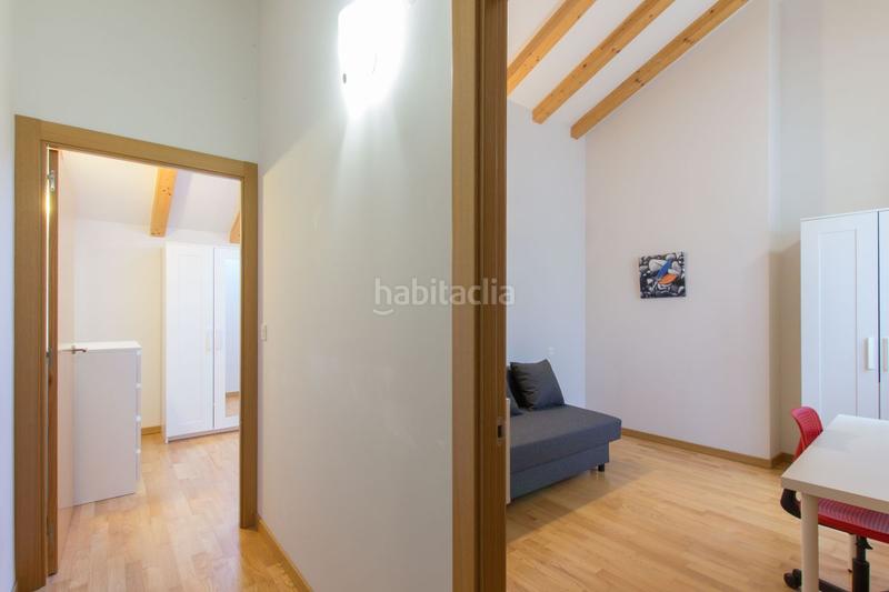 Foto 5076ff9b-e25f-4a5b-aaff-670836a36c18. Rent duplex with heating in Casco Antiguo Pamplona / Iruña