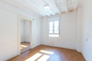 Pis  Carmen. Piso en venta en casco antiguo, 2 dormitorios.