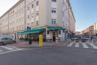 Local Comercial  Joaqun beunza. Local comercial a la calle en venta en rochapea.
