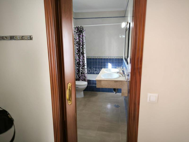 Foto 0e0a653e-94a9-4ea4-8fb9-5d305f30daff. Chalet avec chauffage piscine dans Los Gallos Chiclana de la Frontera