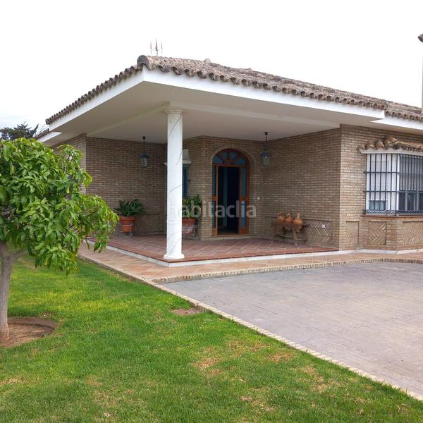 Foto 0ae79ec5-35c3-46e6-9e33-c4a5746f8779. Chalet with heating parking pool in Las Lagunas - Campano Chiclana de la Frontera